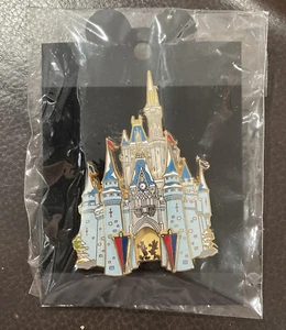 Disney WDW Jumbo Cast Exclusive Tokyo Castle Series 3D Jumbo Pin NEW - Picture 1 of 8