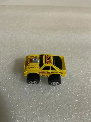 Micro Mini Monster Car Ford Mustang 1987 Road Champs vintage amarillo Foto 1 de 4