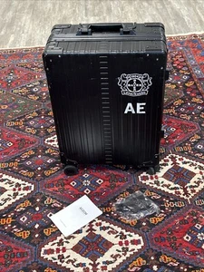 Maleta de mano Aleon 21" aluminio color negro 4 ruedas trolley / Rimova - Imagen 1 de 24