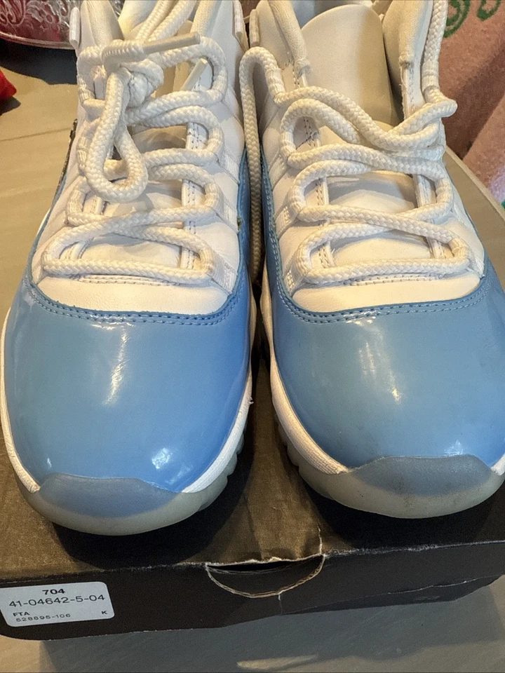 Tamanho 8.5 - Jordan 11 retrô baixo UNC 2017 - Imagem 1 de 4