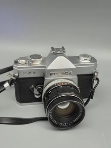 Fujica ST701 35mm SLR Film Camera with Fujinon 55mm f/1.8 Lens – Vintage Japan - Bild 1 von 20