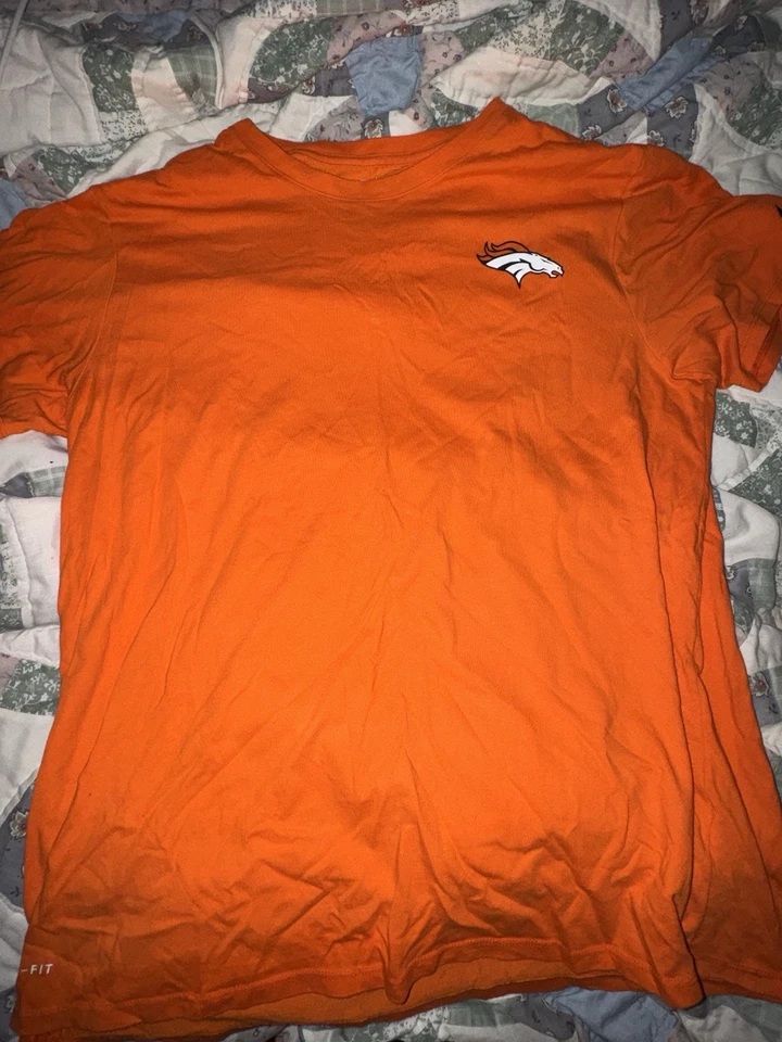 Denver Broncos Nike Hombre XL Equipo Logo Delantero y Trasero De Camisa Usado Estado Foto 1 de 4