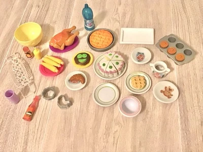 Lote de accesorios para muñecas Barbie y otros comida surtida años 2000 Foto 1 de 4