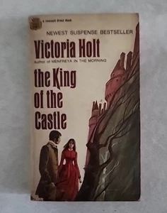 The King Of The Castle Victoria Holt 1967 Paperback Gothic Romance Suspense Book - Picture 1 of 4