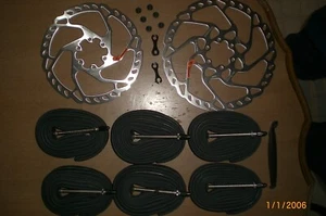 SURTIDOS Piezas Bicicleta Rotores de Freno Shimano ZOOM Pinza Cable Tubos Internos 700x25c - Imagen 1 de 9