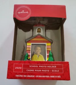 Soporte para fotos escolar 2020 marco sello adorno de Navidad. Caja Roja - Imagen 1 de 9