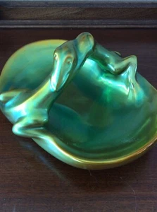 VINTAGE ZSOLNAY UNGARISCHE KERAMIK EOSIN VERSCHLUNGENER KORB MIT LISARDGRIFF - Bild 1 von 7