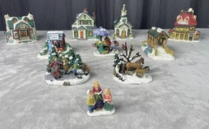 Cobblestone Corners Christmas Village 2003 Collection Porcelain Lot Of 10 - Bild 1 von 23