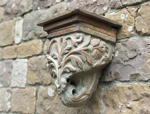 RARA VECCHIA MENSOLA VINTAGE IN LEGNO MASSELLO DI TEAK INTAGLIATO A MANO DA PARETE STAFFA IN LEGNO - Foto 1 di 16