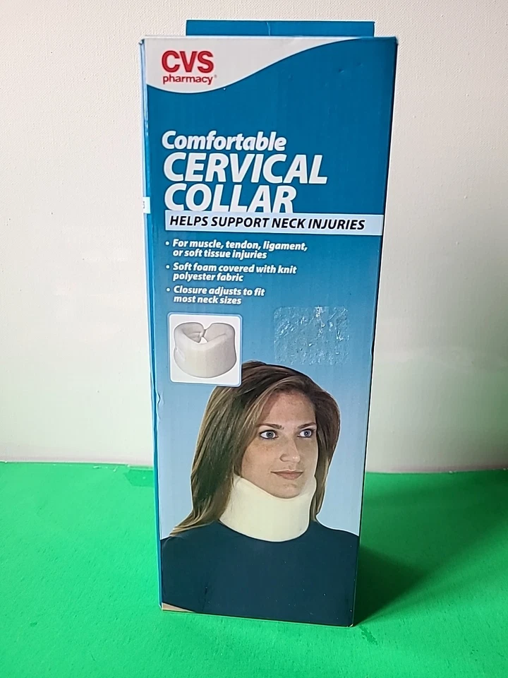 CVS Adult Adjustable Cervical Collar, One Size Fits All, New in Package - Imagem 1 de 2