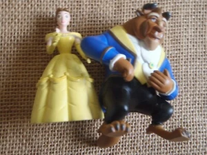 Juego de figuras de la Bella y la Bestia monorraíl del castillo de Cenicienta del parque temático de Disney - Imagen 1 de 4