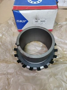 SKF HE320 Adapter Sleeve 3-1/2" Shaft Bearing adapter - Imagen 1 de 1