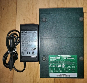Iomega Jaz 1GB SCSI Laufwerk V1000S inkl. Netzteil - voll funitionstüchtig - Bild 1 von 2