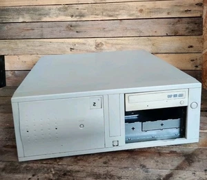 Computer Vintage Case ATX Retrogame X Pentium III 4 Motherboard ATX Case Floppy - Foto 1 di 10