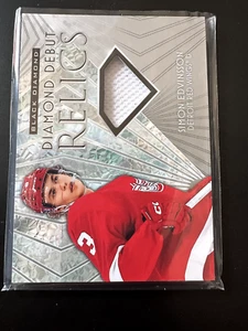 DD-SE Simon Edvinsson 2023-24 UD Diamante Negro Diamante Debut Reliquias *Parche* - Imagen 1 de 2