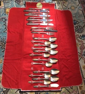 Juego de 24 piezas vintage 1957 Oneida Cherie Carlton plato de plata con estuche - Imagen 1 de 7