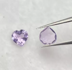 1.34 CTS, 2 PCS NATURAL AMETHYST, HEART SHAPE 6 X 6 MM, UNTREATED EARRING PAIR - Picture 1 of 3
