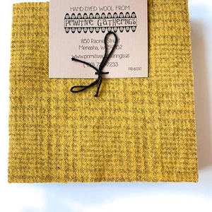 Primitive Gatherings Hand Dyed Wool Goldstar Charm Pack 10 5-inch Squares PRI... - Picture 1 of 2