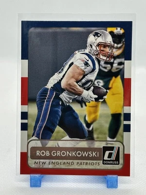 Rob Gronkowski 2015 Donruss #118 - New England Patriots - Image 1 of 2