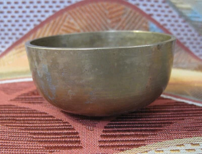 Orig.Used.Japanese Buddhist Bell .Singing Bowl.Copper Buddhist Bell . 89g 7.3 cm - Image 1 of 4