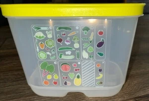Tupperware Fridge Smart Refrigerator Food Storage Container 1 3/4 Qt - Picture 1 of 4
