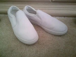 Womens BCG Sneakers Size 8B White - Picture 1 of 5
