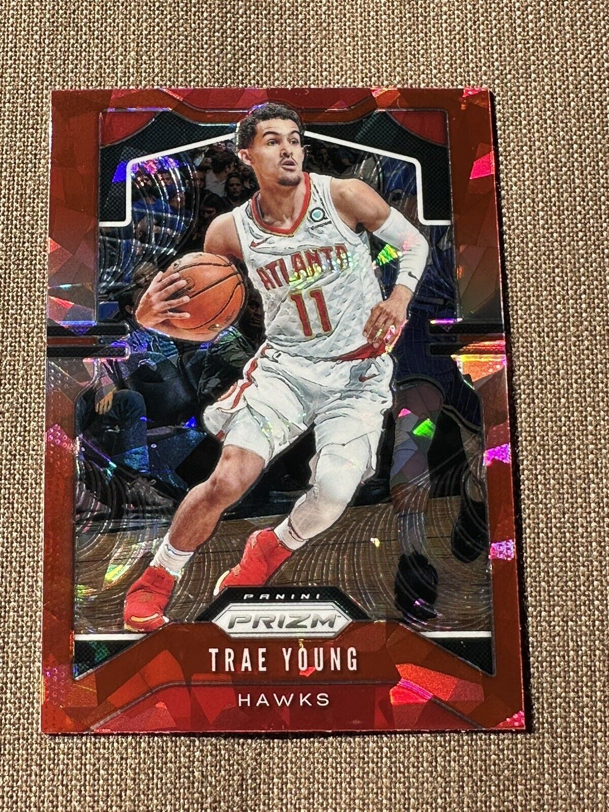 TRAE YOUNG 2019-20 PANINI PRIZM RED ICE BASKETBALL CARD #31