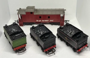 Hornby Tri-ang R115 & 3 X R39 Carriages - 1 Carriage Missing Connection Point - Picture 1 of 18