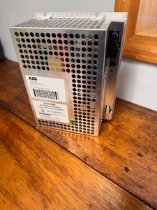 FUENTE DE ALIMENTACIÓN ABB DSQC661 3HAC 026253-001 ABB - Imagen 1 de 4
