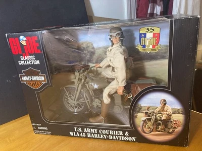 Hasbro Joe GI 12 inch Action Figure - Army courier with Harley Davidson - Image 1 of 4
