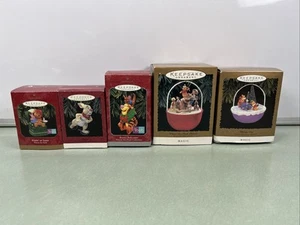 Vintage Winnie The Pooh Hallmark Keepsake Ornaments Motion Slippery Day Parade - Picture 1 of 7