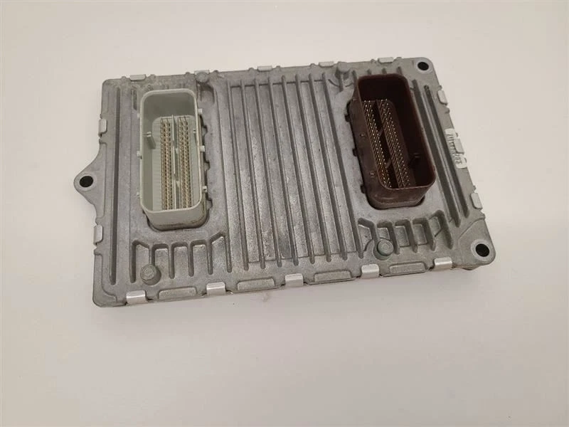 Chrysler 200 2014 motor ECM módulo de control electrónico 2,4 L 4 velocidades 5150860AA Foto 1 de 4