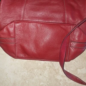 Tignanello Women's Red Leather Adjustable Strap Zip Shoulder Backpack Handbag - Picture 1 of 5