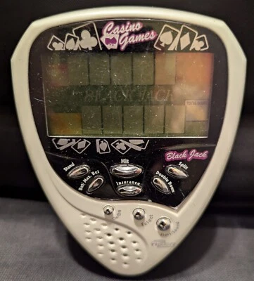 JUEGOS DE CASINO HASBRO BLACKJACK de TIGER. Poco uso. ENVÍO GRATIS.              Foto 1 de 2