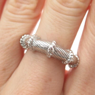 Anillo acanalado de plata de ley 925 Judith Ripka talla 8 Foto 1 de 4