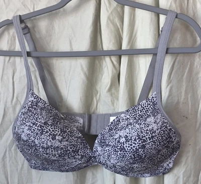 Sujetador Warner's Sin Alambres Estampado Leopardo 38B Negro/Gris Correas Ajustables Ligeramente Forradas Foto 1 de 3