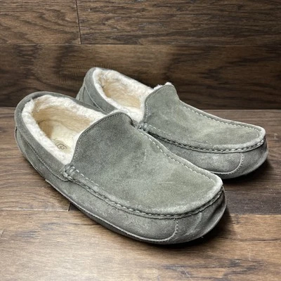 Mocasín sin cordones Ugg Ascot 1101110 gamuza lana bosque noche para hombre talla 12 Foto 1 de 4