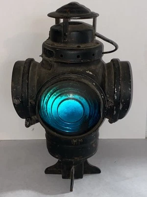 Armspear Manufacturing New York 4-Way Switch Railroad Marker Train Light Lamp - Image 1 of 4