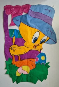LOONEY TUNES PIOLÍN HUEVO DE PASCUA CESTA ESCULTURA DE VIENTO GRAN PATIO BANDERA NUEVO - Imagen 1 de 4