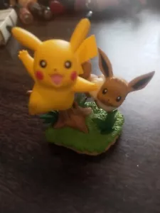 Pokemon 2018 Pikachu & Eevee Figure Pre-owned very nice 2 inch figure - Picture 1 of 12