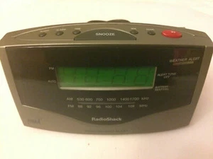 RadioShack NOAA 7 Channel Weather Alert AM/FM Digital Alarm Clock Radio 12-1627 - Picture 1 of 5