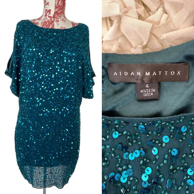 Vestido de Fiesta de Navidad AIDAN MATTOX Cortina Hombro Frío CUENTAS LENTEJUELAS SEDA TALLA 4 Foto 1 de 4