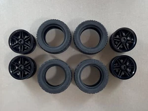 LEGO X4 Neumáticos ANCHOS Ø43,2 X4 X4 LLANTA CON CROSS 30/20 Color Negro 56145 44309 - Imagen 1 de 3