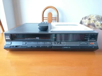 HITACHI video deck VT-145E(VPS) - Immagine 1 di 2