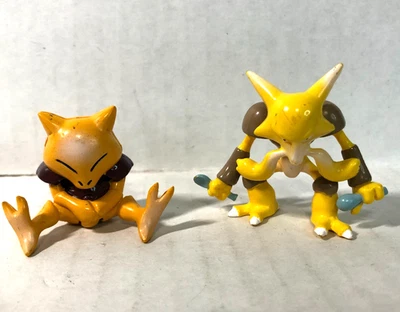 Lote de 2 Figuras Coleccionables Vintage Abra & Alakazam Pokemon Tomy Nintendo CGTSJ Foto 1 de 2