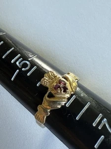 Vintage Estate Claddagh Wedding Engagement Ring 10K Yellow Gold Ruby Size 6 - Picture 1 of 7