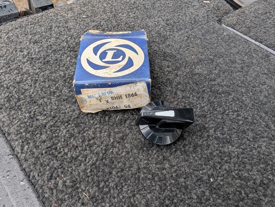 Perilla de control de calentador enano MG MGB MGC BHH1866 genuina British Leyland nueva de stock Foto 1 de 2