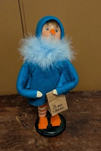 BYERS CHOICE 2001 Halloween Little Bird Child Caroler W/Bag Of Seed 9" - Picture 1 of 7