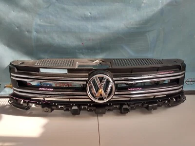 2012 2013 2014 2015 2016 2017 2018 VOLKSWAGEN TIGUAN PARRILLA DELANTERA OEM USADO Foto 1 de 4