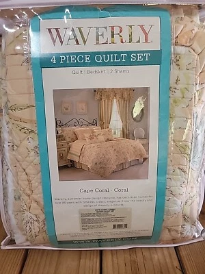 Набор лоскутных одеял Waverly Cape Coral из 4 предметов полуторный/полный цветочный  - Изображение 1 из 4